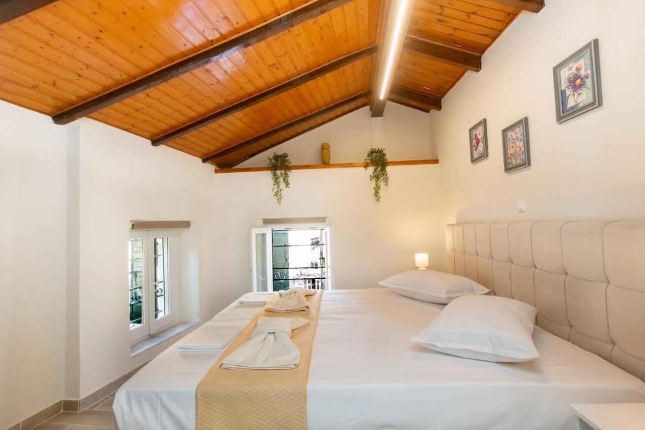 Odisseus Old Town Apartment Corfu  外观 照片